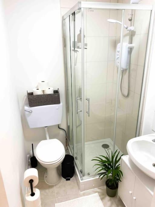 Cozy Studio Near Train Station Cambridge  Luaran gambar