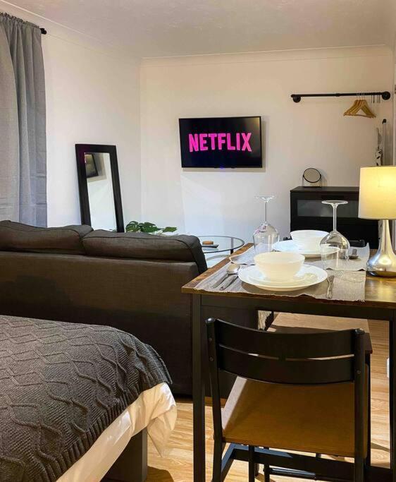 Cozy Studio Near Train Station Cambridge  Luaran gambar
