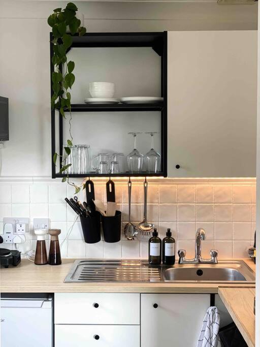 Cozy Studio Near Train Station Cambridge  Luaran gambar