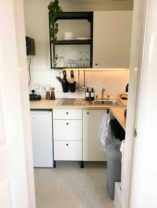 Cozy Studio Near Train Station Cambridge  Luaran gambar